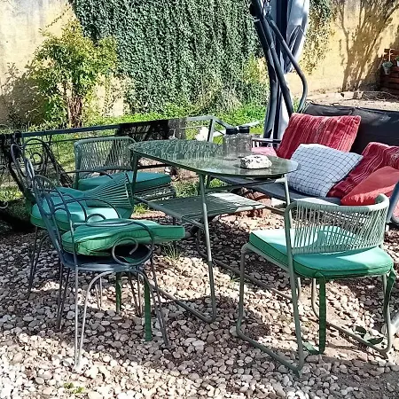 Under Walnut, With Your Own Tent, With Shared Bathroom مكان تخييم