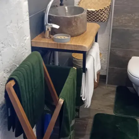 Under Walnut, With Your Own Tent, With Shared Bathroom Campingplatz Mrse