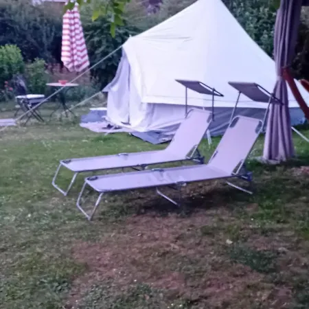 Under Walnut, With Your Own Tent, With Shared Bathroom مكان تخييم Mrse